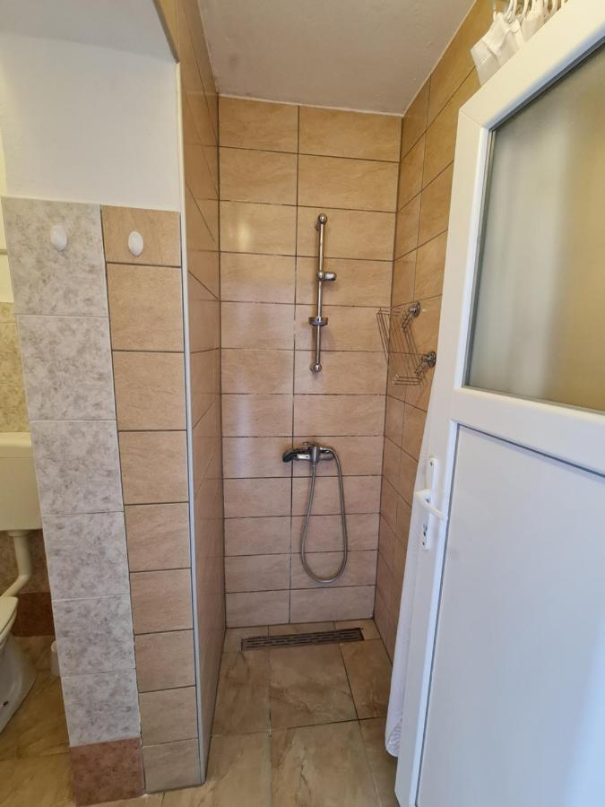 Ferienwohnung Apartma Pina Izola Exterior foto
